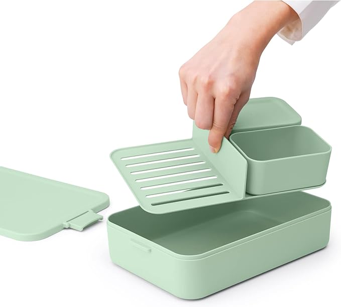Brabantia Make & Take Bento Lunch Box (Jade Green) 2 Compartments & Lidded Pot, Lift-Out Tray Divider, BPA-Free, Airtight Snap Locks, Microwave & Freezer Safe, Travel Meal Prep Container