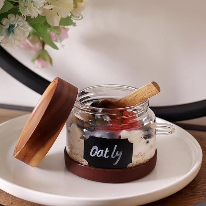 SAIOOL High Bprosilicate Glass 4 Pack Spice Jars with Label and Spoons,Overnight Oats Containers with Acacia Airtight Lids,Glass Food Storage Jars, Coffee Bar (Acacia 12 OZ*4)