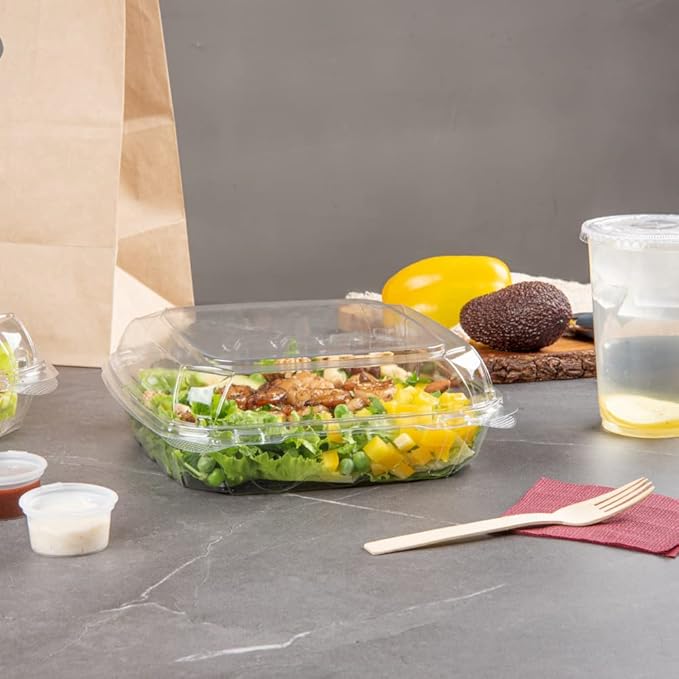 Restaurantware Thermo Tek 45.7 Ounce Clamshell Containers 100 Anti-Fog To Go Food Containers - Freezable Rectangle Clear Plastic Food Packaging Containers Disposable