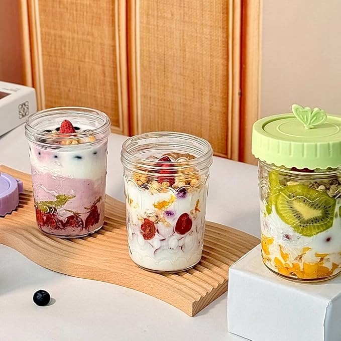 4 Pack Glass Overnight Oats Containers with Lids and Spoons, 20 oz Overnight Oats Jars, Glass Meal Prep Jars for Parfait, Breakfast, Yogurt, Fruit, Fridge Dishwasher Safe (Green)