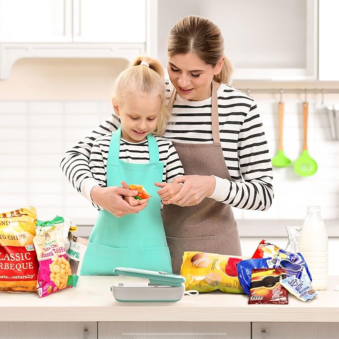 ODSD 2 in 1 Mini Bag Sealer - Heat Seal and Cutter with Lanyard, Portable Handheld Chip Bag Sealer for Snacks, Candies, Plastic Food Storage (Batteries Included)