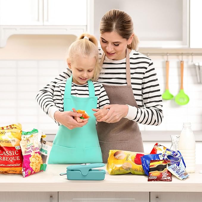 2 Pack Mini Bag Sealer, 2 in 1 Sealer and Cutter, Portable Heat Sealer Machine, Chip Heat Resealer for Snacks & Food Storage, Green/White (Batteries Included)
