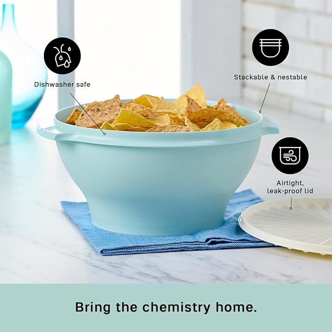 Tupperware Heritage Collection 17.25 Cup Bowl with Starburst Lid, Light Blue Vintage Color, Dishwasher Safe and BPA Free (4.1 L)