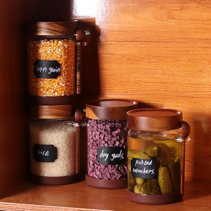 SAIOOL High Bprosilicate Glass 4 Pack Spice Jars with Label and Spoons,Overnight Oats Containers with Acacia Airtight Lids,Glass Food Storage Jars, Coffee Bar (Acacia 22 OZ*4)