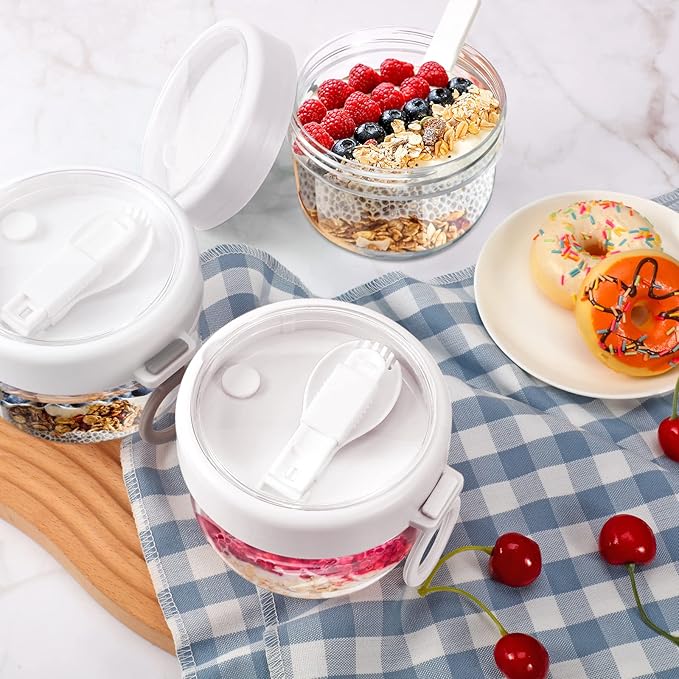 4 Pcs Overnight Oats Container with Lids and Spoons, 20 oz Plastic Overnight Oats Jars Large Capacity Airtight Yogurt Container for Milk, Fruit, Cereal and Salad Storage (White)
