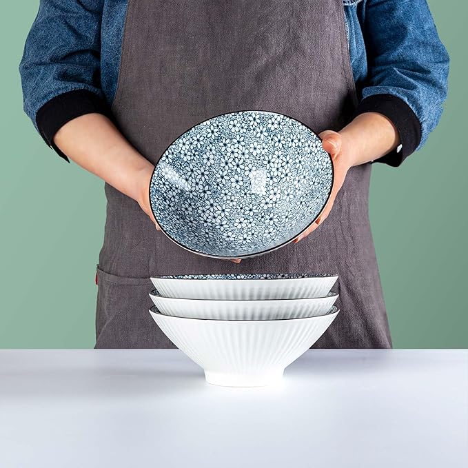 38 oz Japanese Ramen Bowls Set of 4, Large Pho Bowls, 8 Inch Ceramic Blue and White Soup Bowls, Floral Pattern