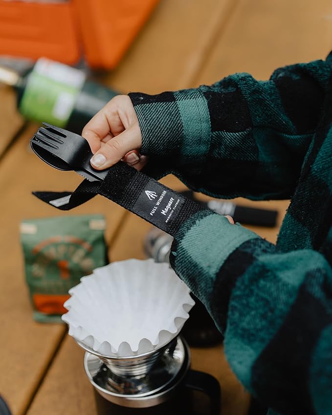 FULL WINDSOR - MAGWARE Magnetic Camping Cutlery Set - Travel Utensils for Camping, Cooking, and Outdoor Dining - Knife, Fork & Spoon- Portable Silverware with Pouch - Fathers Day Gifts - Green (3 PCS)