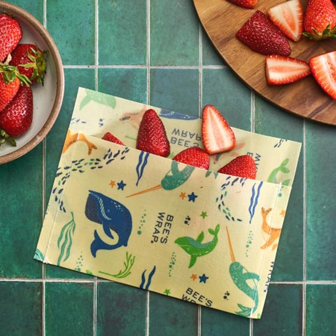 Bee's Wrap Vegan Beeswax Wraps for Food - Under the Sea Sandwich Bag & Snack Bag, Made in USA Reusable & Organic Food Wraps, Sandwich Wrap - Eco-Friendly Alternative to Aluminum Foil & Plastic Wrap