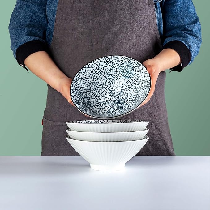 38 oz Japanese Ramen Bowls Set of 4, Large Pho Bowls, 8 Inch Ceramic Blue and White Soup Bowls, Leaf Pattern