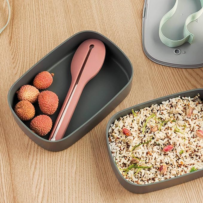 BergHOFF Leo Premium 18/10 Stainless Steel 4Pc Reusable Travel Flatware Set Knife Spoon Fork Sleeve with Silicone Sleeve Dishwasher safe, Pink