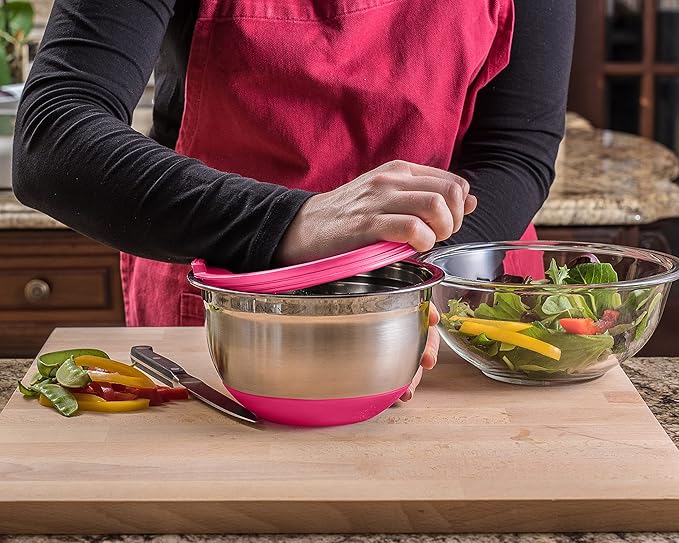 Bellemain Stainless Steel Non-Slip Mixing Bowls with Lids (4-Piece Set)