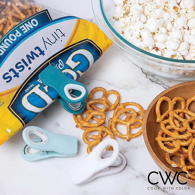 COOK WITH COLOR Bag Clips with Magnet - Chip Clips, Food Storage with Airtight Seal Grip for Bread, Snack and Food Bags (Light Blue Ombre, Pack of 10)