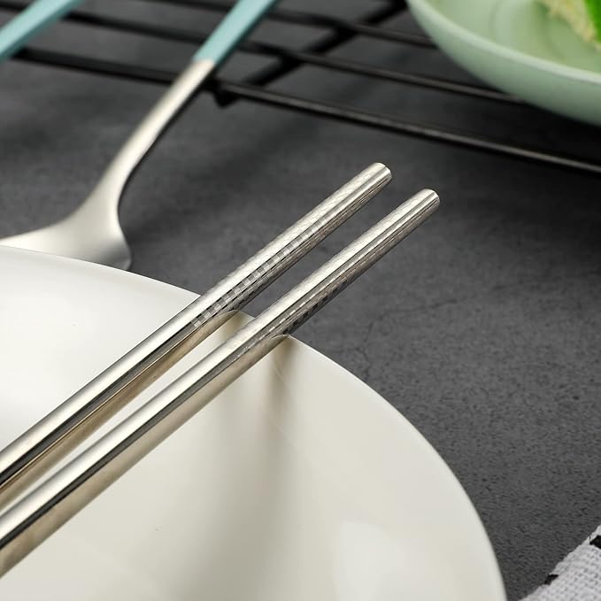 Travel cutlery set, 18/8 stainless steel cutlery, Reusable utensils set with case, Portable Silverware Lunch Box for Camping and Office