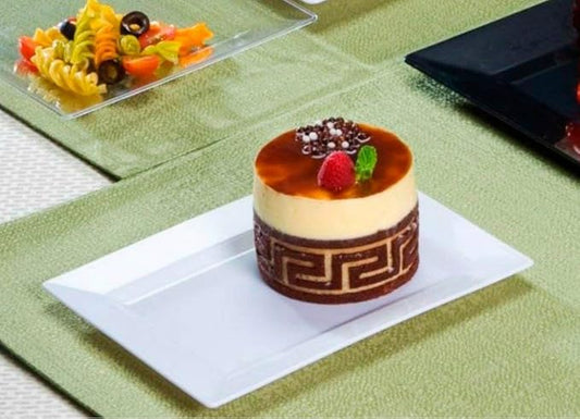 10 7.5" x 5.5" White Rectangle Dessert Plates with Clear Lids - Plastic Serving Trays for Party Platters, Wedding, Catering, Sushi, Appetizer