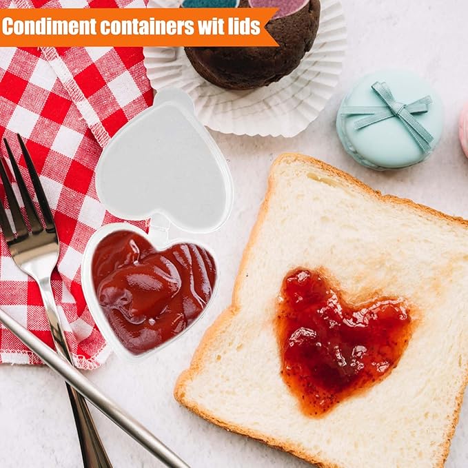 100 Sets 1 1/2 oz Heart Shaped Jello Shot Cups with Lids, Small Condiment Containers, Disposable Portion Cups, Plastic Souffle Cup, Mini Sample Tasting Cups, Dipping Sauce Cup To Go Bowls, Clear