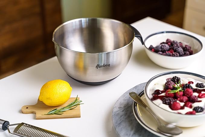 HUDSON Steel Mixing Bowl with Silicione Bases 9.5in (PFOA, PTFE & CADAMIUM)