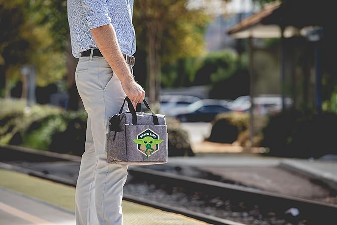 PICNIC TIME Star Wars Mandalorian Grogu On The Go Lunch Bag, Soft Cooler Lunch Box, Insulated Lunch Bag, (Heathered Gray)