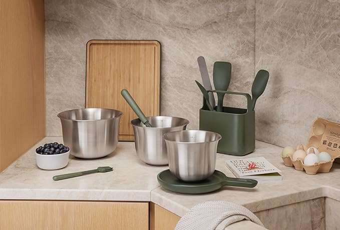 Eva Solo | Green tools Mixing bowl 2.3 l | Stainless steel mixing bowl with a round base and tall sides | Brushed steel