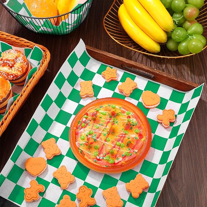 Honeydak 600 Pcs Sandwich Wrapping Paper Sheet 15x15 Checkered Food Wax Sheets Parchment Paper Basket Liner Grease Restaurant Wedding Party Supplies for Wrapping Bread Burgers(Green)