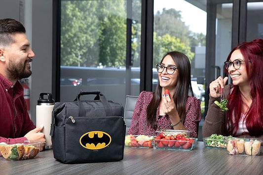 PICNIC TIME DC Comics Batman Bat-Signal On The Go Lunch Bag, Soft Cooler Lunch Box, Insulated Lunch Bag, (Black)
